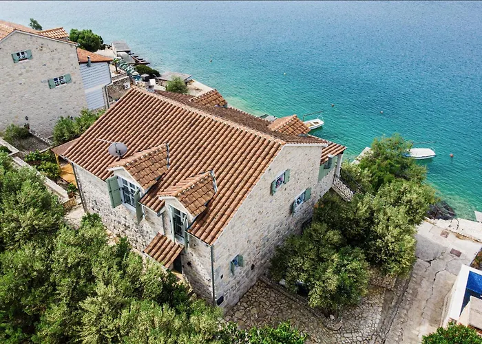 וילה Luxury Seafront Croatia With Private Heated Pool