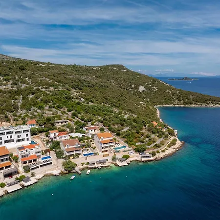 Luxury Seafront Croatia With Private Heated Pool * Vinišće