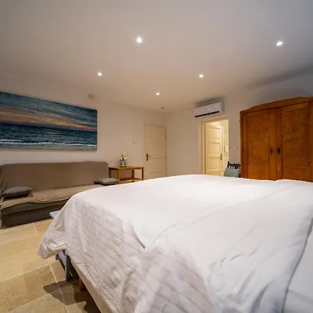 Вілла Luxury Seafront Croatia With Private Heated Pool *