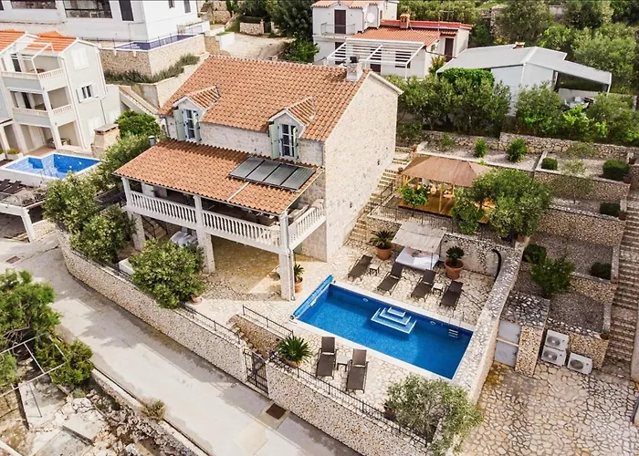 Luxury Seafront Croatia With Private Heated Pool